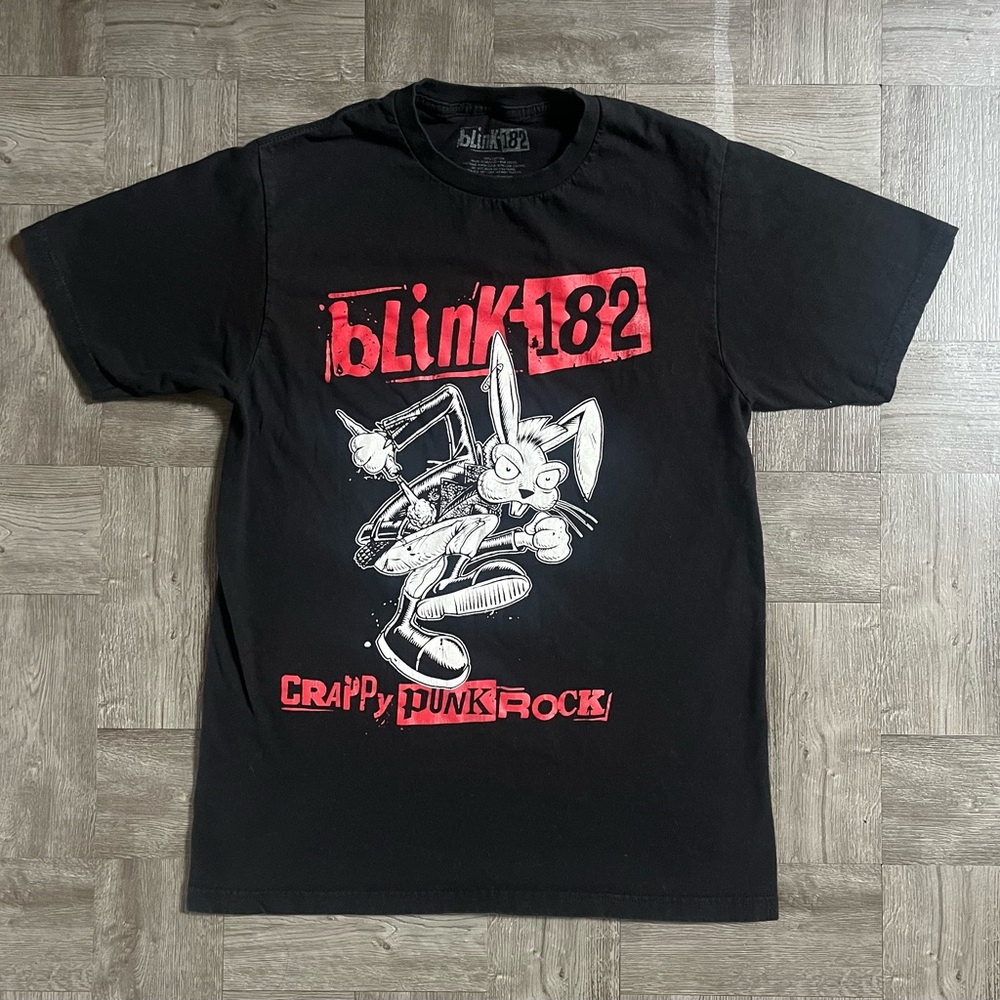 Blink 182 Crappy Punk Rock Black Red Rabbit Graphic Tee Shirt Band Small Men’s